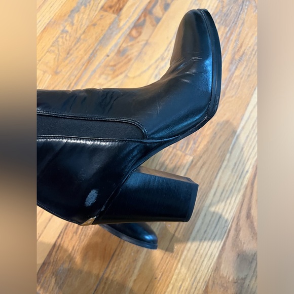 Michael KORS ankle boots.  Size 10 - Picture 5 of 5